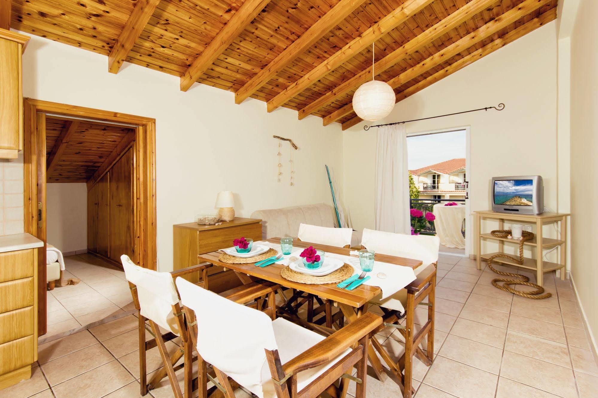 Thetis Apartment Alykanas  Luaran gambar
