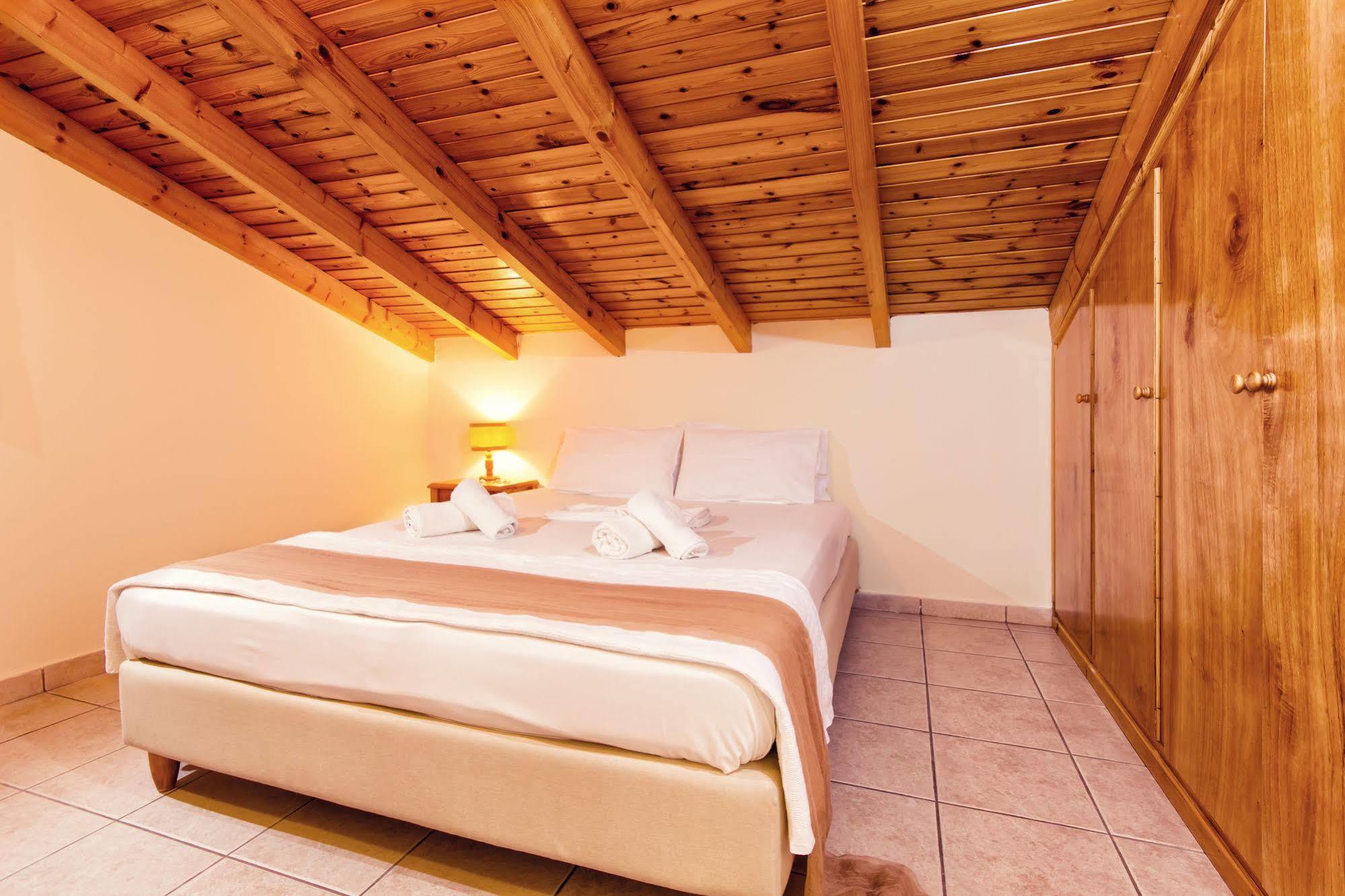 Thetis Apartment Alykanas  Luaran gambar